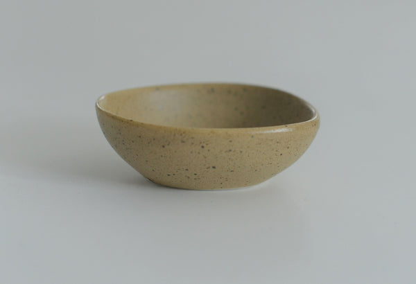 Della Terra Sauce Bowl 2.5", Desert Sand